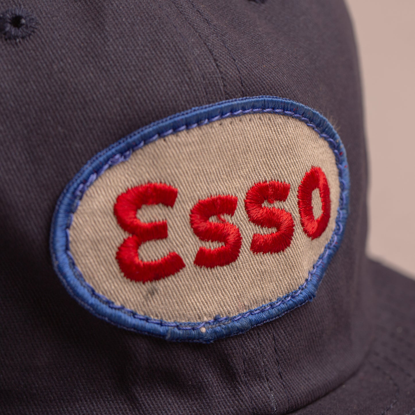 Esso Unstructured Cap